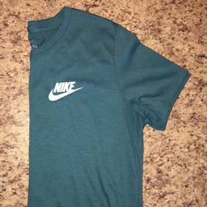 Nike Tee